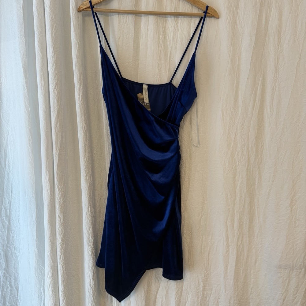 A'Gaci Women's Crushed Blue Velvet Sultry Cocktail Asymmetrical Hem Mini Dress L - Picture 10 of 13